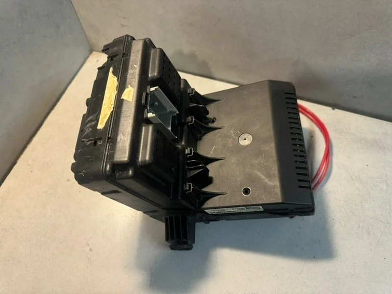 Блок предохранителей Volvo XC90 30786579