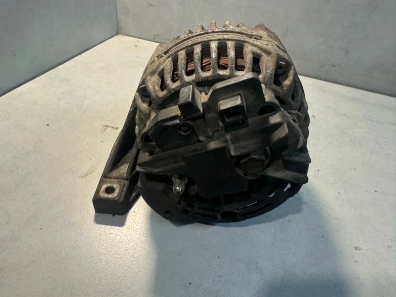 Генератор Volvo S60 8676498 B5244S