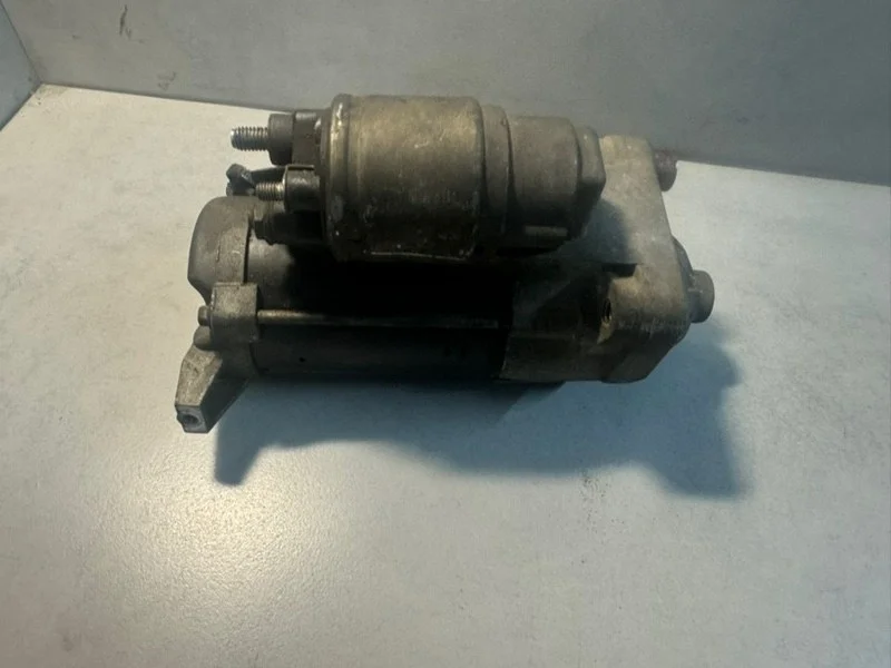 Стартер Volvo XC40 31407197 B4204T47