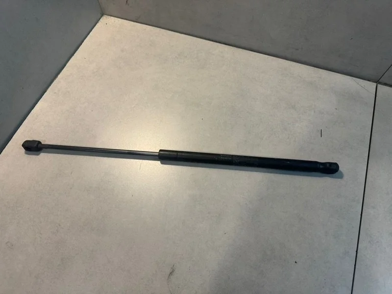 Амортизатор капота Volvo XC90 30649736