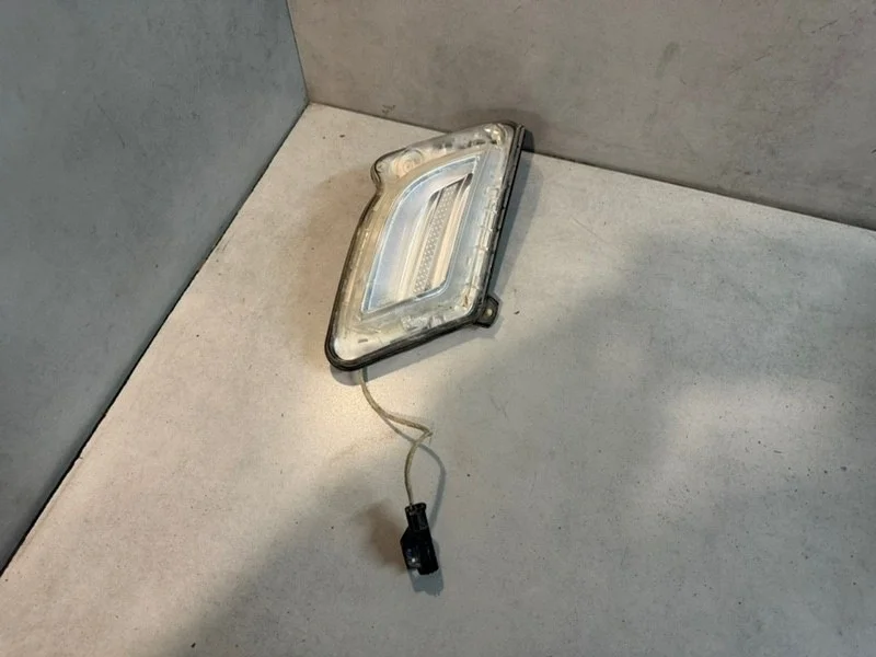 Дневной ходовой огонь Volvo S60 31278557, левый