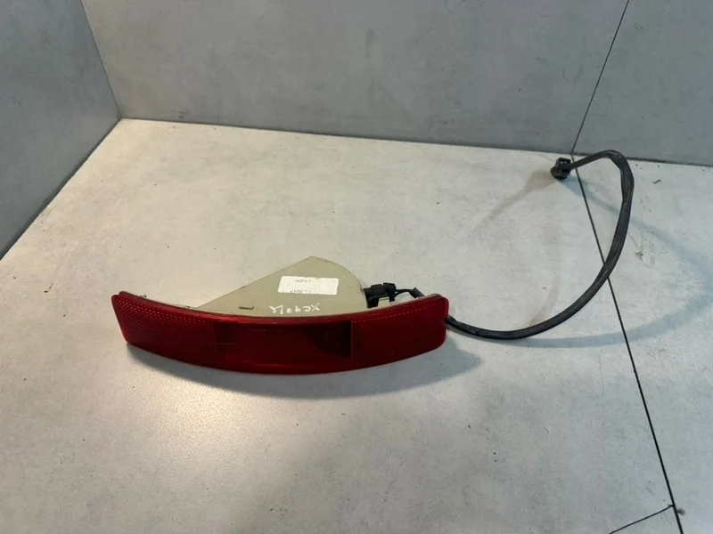 Катафот бампера Volvo XC90 31213647, задний левый