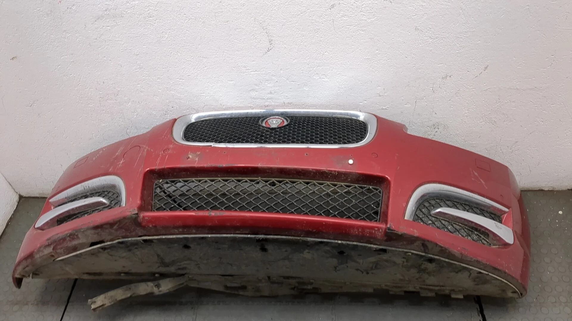 Бампер Jaguar XF 2007-2015 Седан КПП автомат (АКПП) 224DT Дизель 2.2 л Турбо