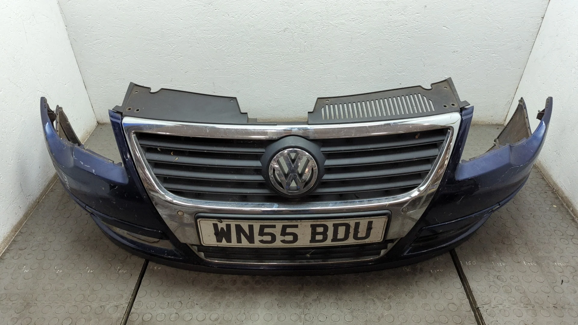 Бампер Volkswagen Passat 6 2005-2010 Седан КПП 6-ст.мех.(МКПП) BWD Дизель 2 л TDI