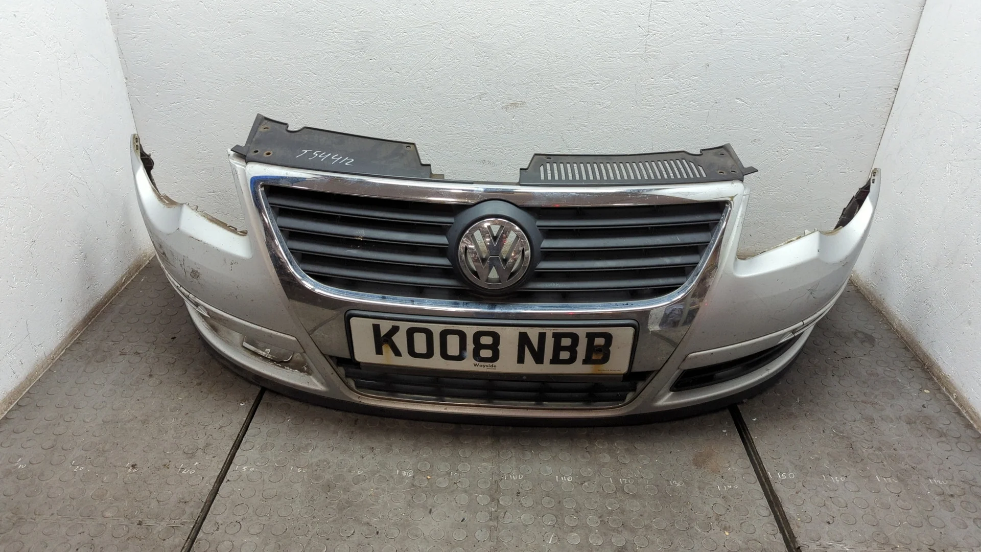 Бампер Volkswagen Passat 6 2005-2010 Седан КПП 6-ст.мех.(МКПП) CBAB Дизель 2 л TDI