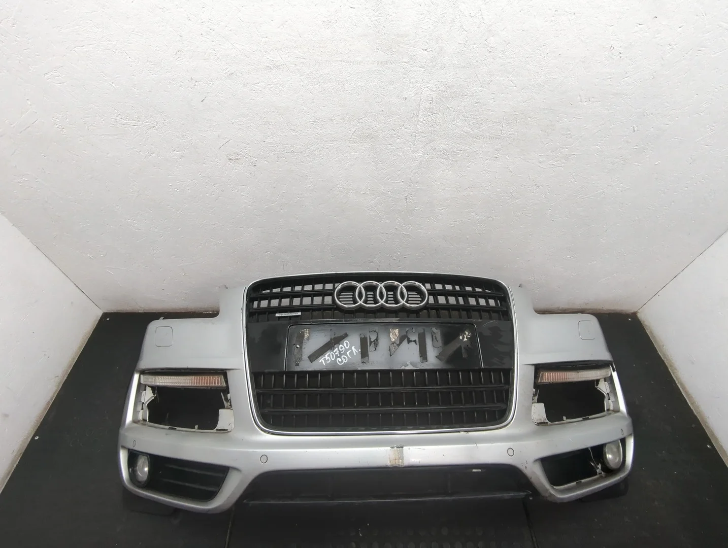 Бампер Audi Q7 2005-2015 Джип (5-дверный) КПП автомат 4х4 (АКПП) CASA Дизель 3 л TDI