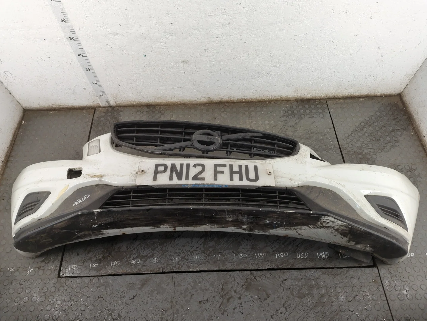 Бампер Volvo V60 2010-2018 Универсал КПП 6-ст.мех.(МКПП) D4162T Дизель 1.6 л Турбо