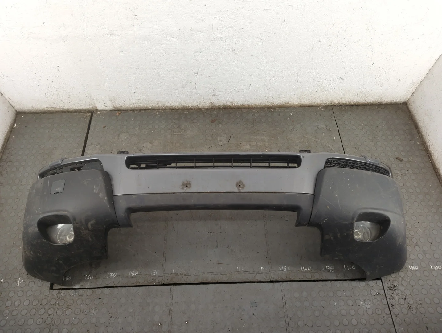 Бампер Volvo XC90 2002-2014 Джип (5-дверный) КПП автомат 4х4 (АКПП) D5244T Дизель 2.4 л Турбо