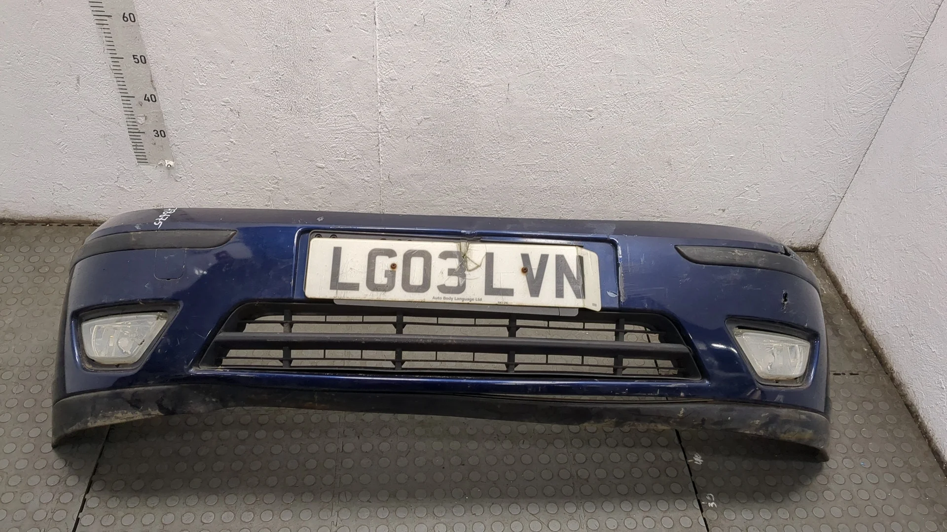 Бампер Ford Focus 1 1998-2004 Хэтчбэк 5 дв. КПП 5-ст.мех.(МКПП) FYD.. Бензин 1.6 л Инжектор