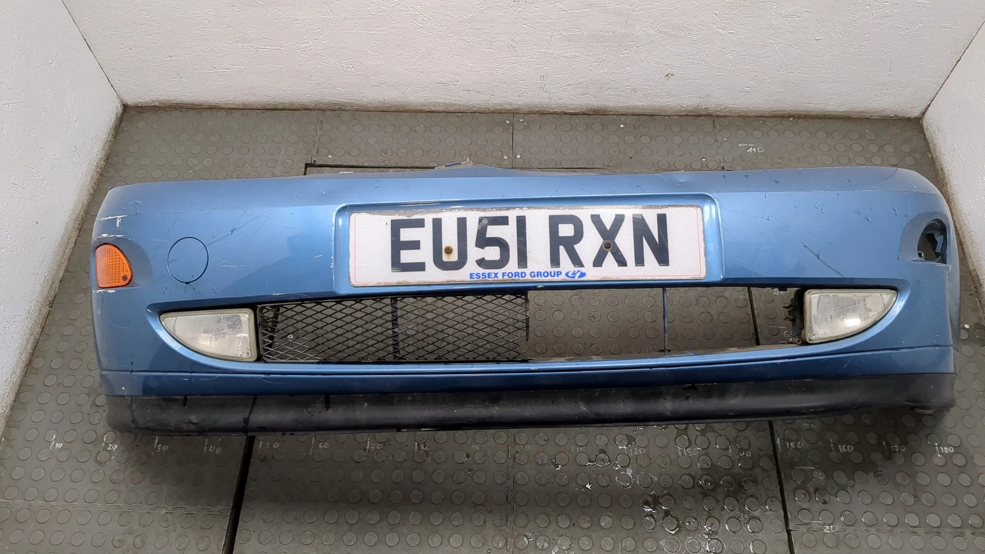 Бампер Ford Focus 1 1998-2004 Хэтчбэк 5 дв. КПП 5-ст.мех.(МКПП) FYD.. Бензин 1.6 л Инжектор