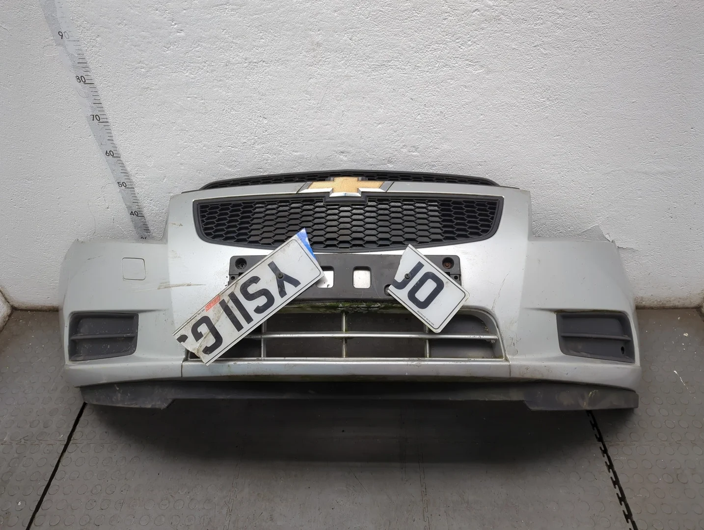 Бампер Chevrolet Cruze 2009-2015 Хэтчбэк 5 дв. КПП 5-ст.мех.(МКПП) F16D4 Бензин 1.6 л Инжектор