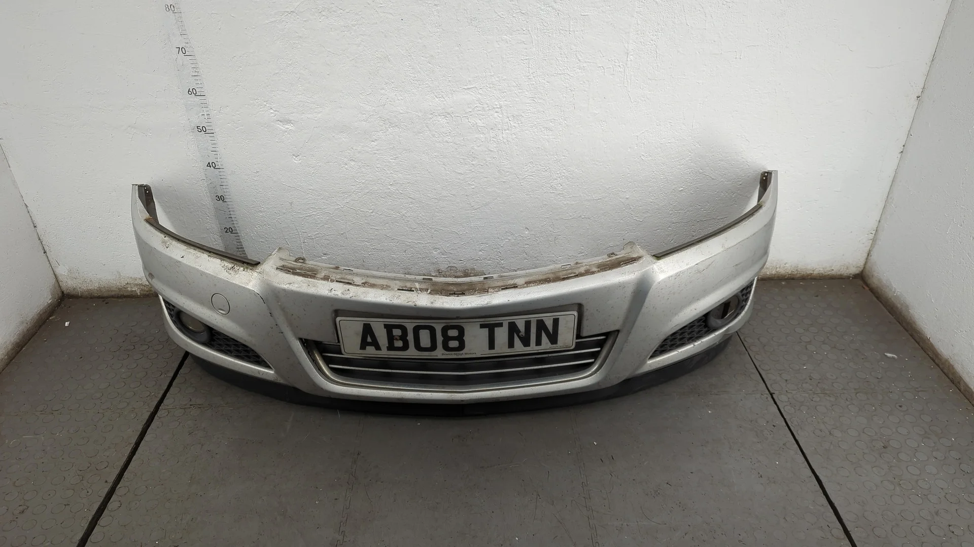 Бампер Opel Astra H 2004-2010 Хэтчбэк 5 дв. КПП 5-ст.мех.(МКПП) Z16XER Бензин 1.6 л Инжектор