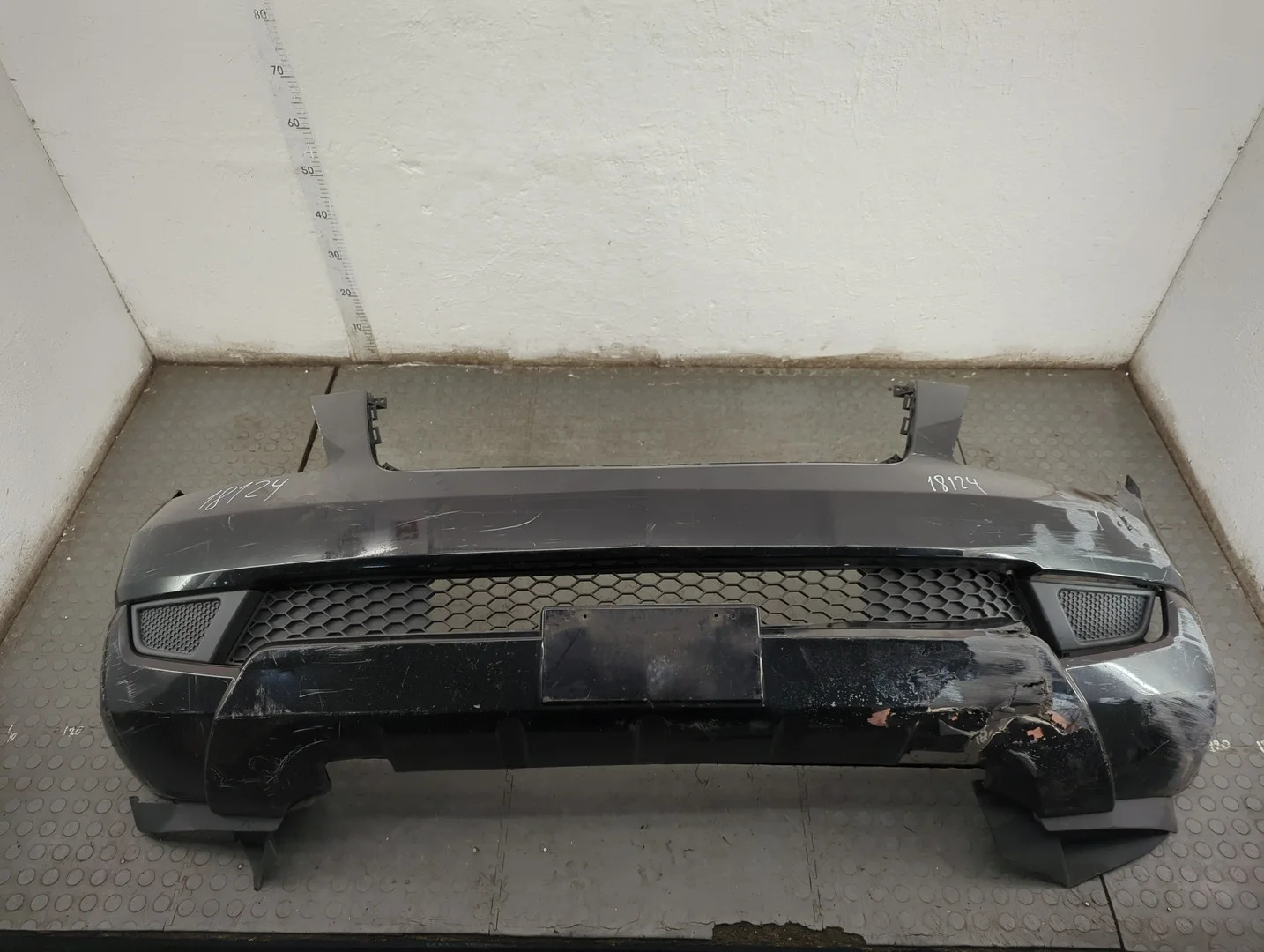 Бампер Kia Mohave (Borrego) 2008-2025 Джип (5-дверный) КПП автомат 4х4 (АКПП) G6DA Бензин 3.8 л Инжектор