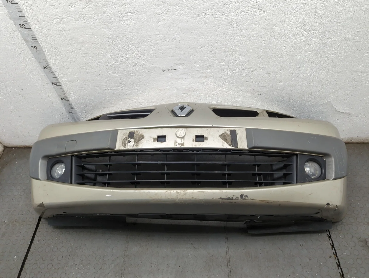 Бампер Renault Megane 2 2002-2009 Хэтчбэк 5 дв. КПП 5-ст.мех.(МКПП) K4M 812 Бензин 1.6 л Инжектор