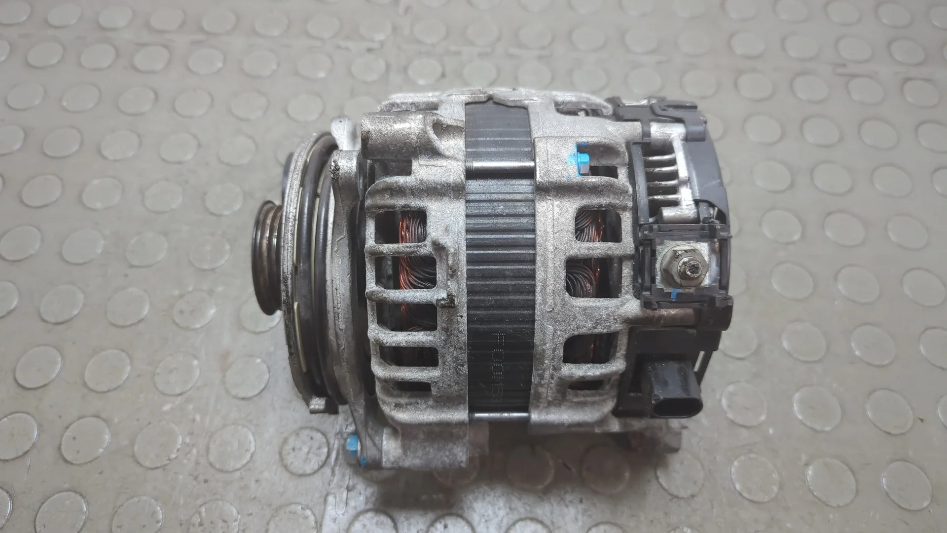 Генератор BMW X3 G01 2017-2024 Джип (5-дверный) КПП автомат 4х4 (АКПП) B57D30A Дизель 3 л Турбо