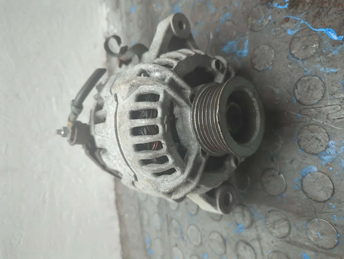 Генератор Toyota Yaris 2005-2011 Хэтчбэк 5 дв. КПП 5-ст.мех.(МКПП) 2SZFE Бензин 1.3 л Инжектор