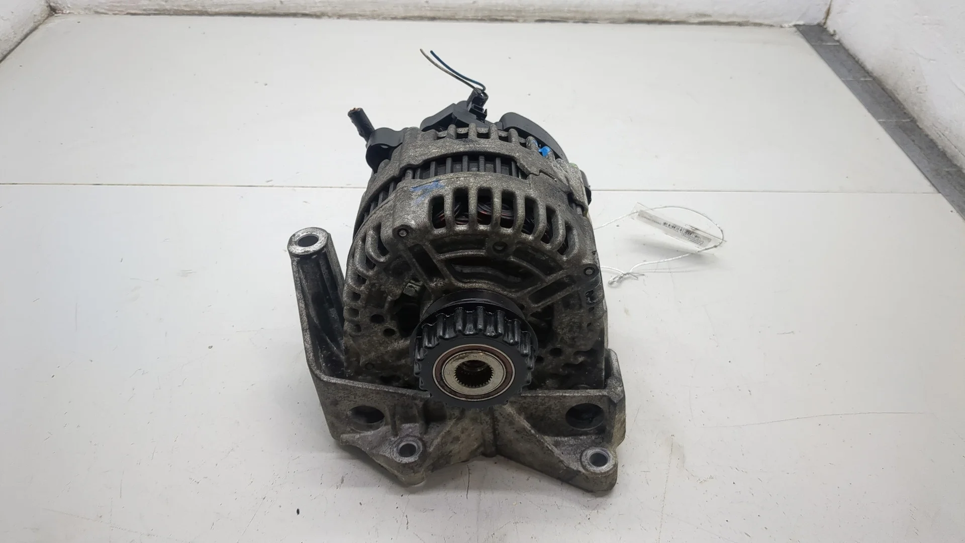 Генератор Volkswagen Touareg 2002-2007 Джип (5-дверный) КПП 6-ст.мех 4х4 (МКПП) BPE Дизель 2.5 л TDI