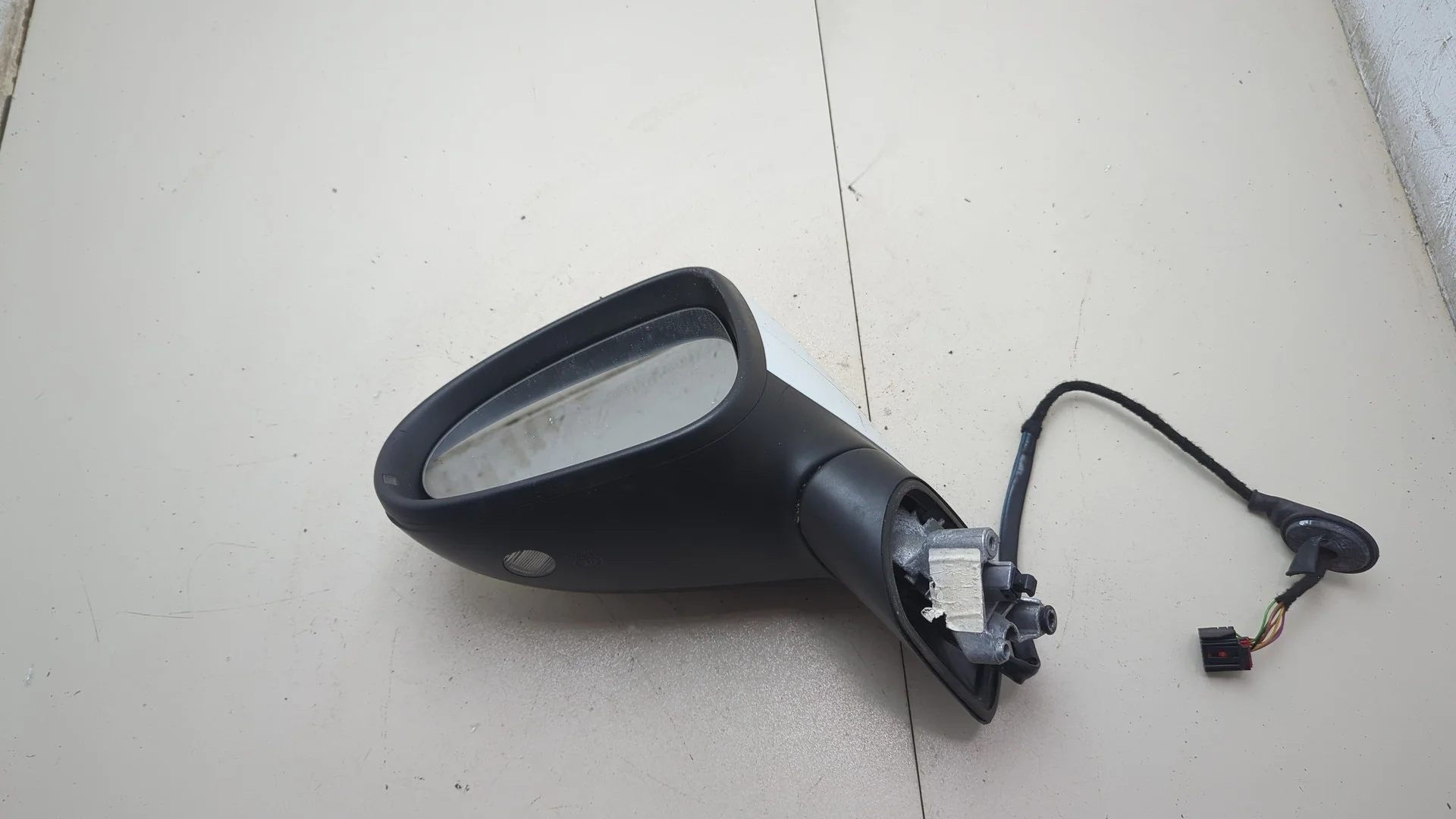 Зеркало боковое Volkswagen Touareg 2010-2014 Джип (5-дверный) КПП автомат 4х4 (АКПП) CNRB Дизель 3 л TDI