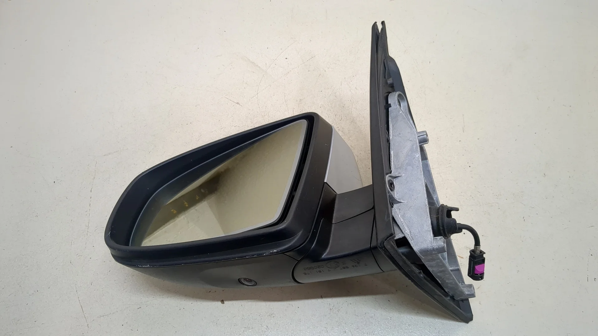 Зеркало боковое BMW X5 E70 2006-2013 Джип (5-дверный) КПП автомат 4х4 (АКПП) N63B44A Бензин 4.4 л Турбо-инжектор