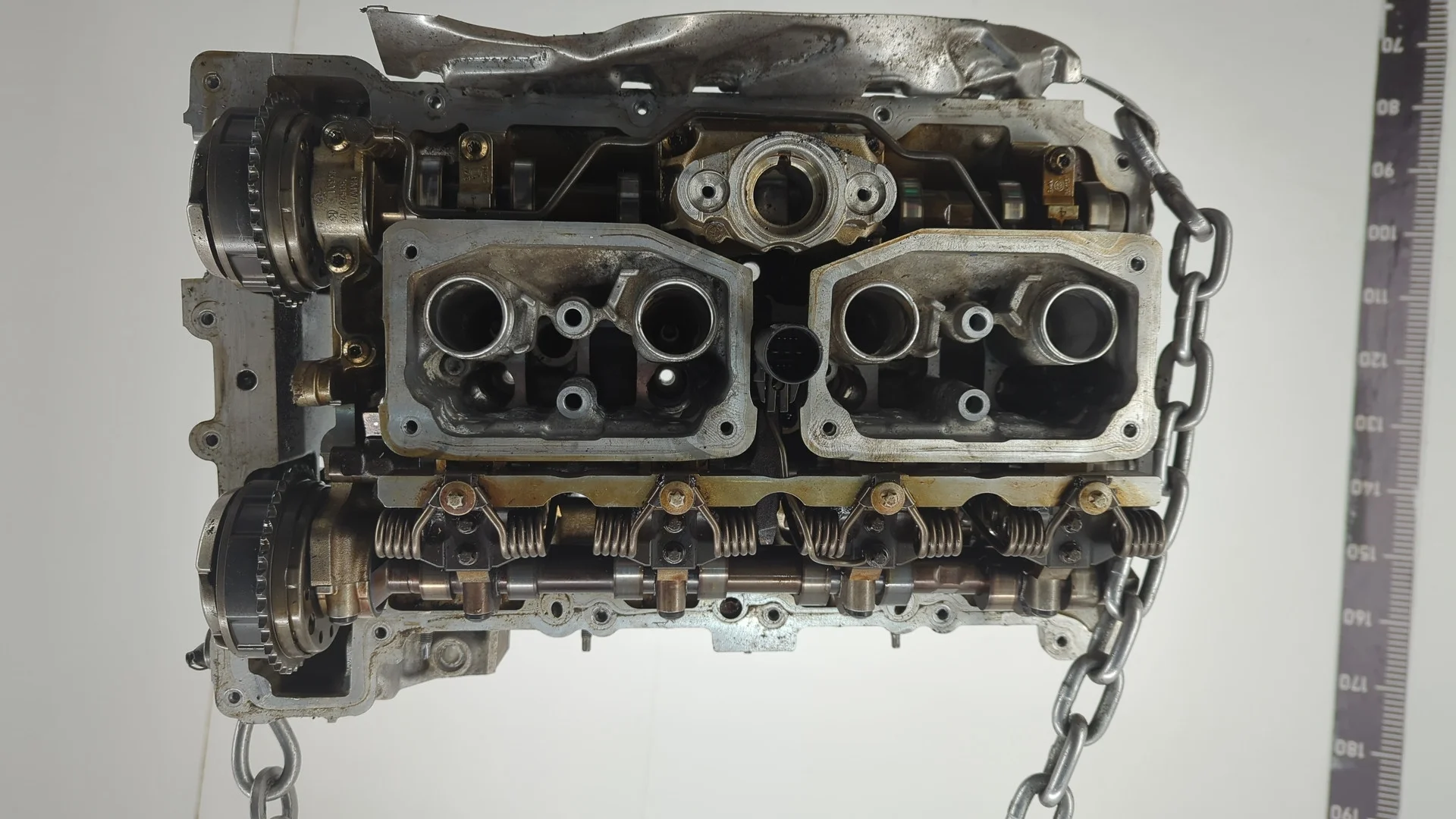 Головка блока (ГБЦ) BMW 3 F30 2012-2019 Универсал КПП 6-ст.мех.(МКПП) N20B20B Бензин 2 л Турбо-инжектор