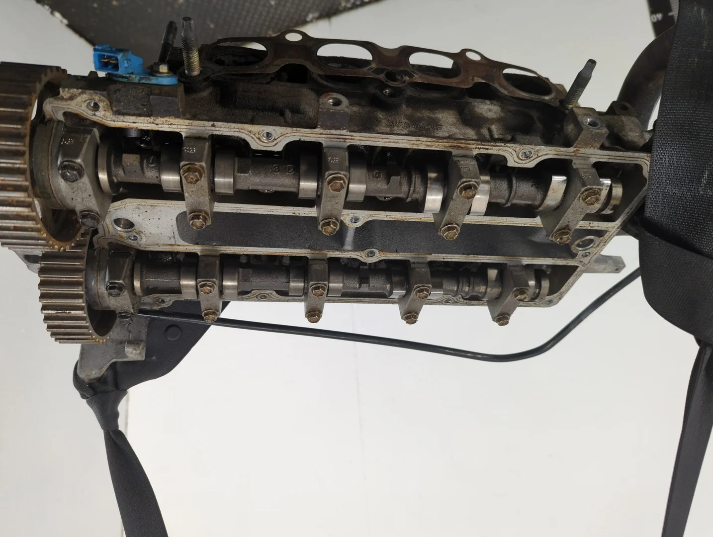 Головка блока (ГБЦ) Ford Fusion 2002-2012 Хэтчбэк 5 дв. КПП автомат (АКПП) FYJA, FYJB, FYJC Бензин 1.6 л Инжектор