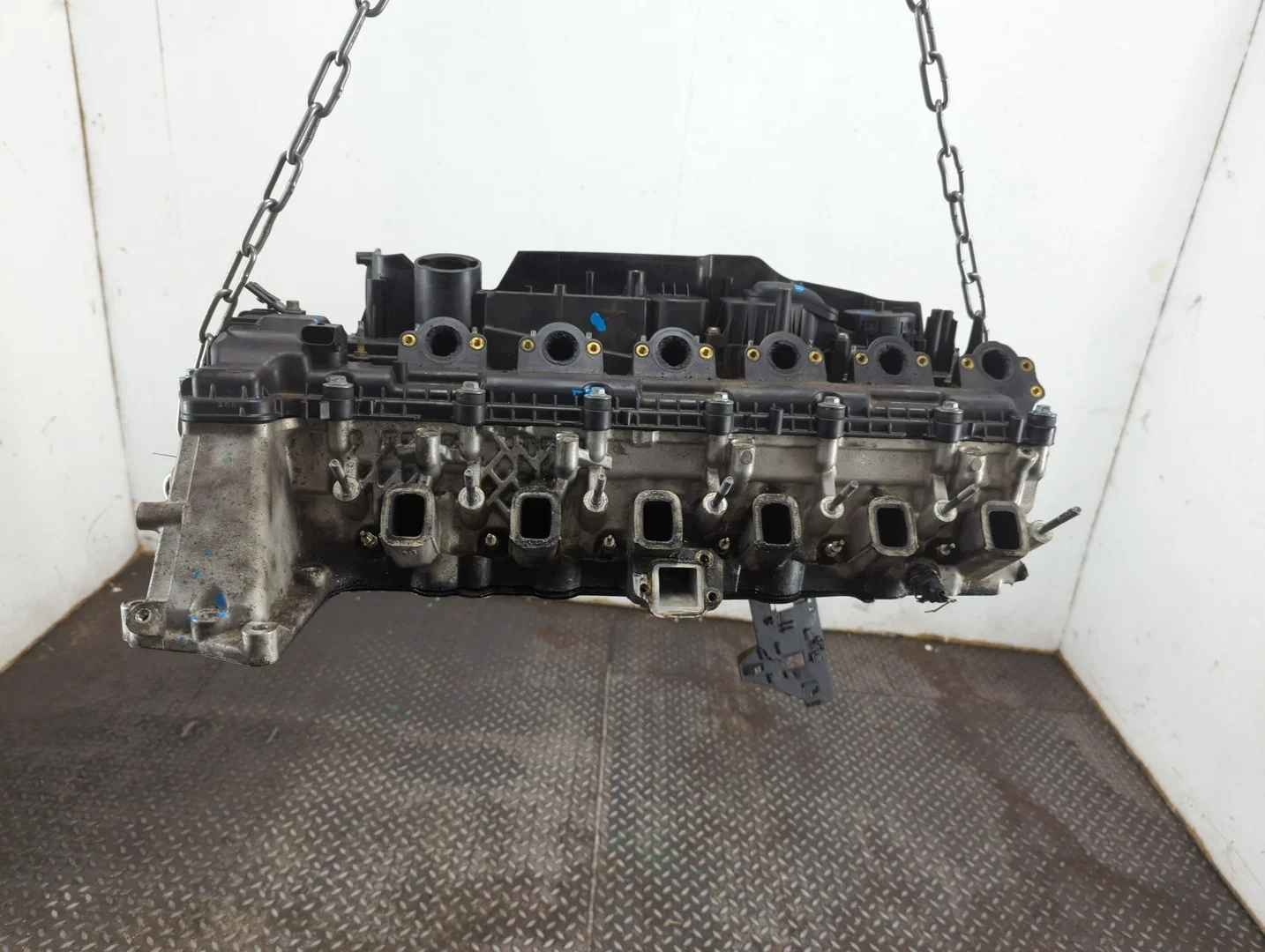 Головка блока (ГБЦ) BMW 7 E65 2001-2008 Седан КПП автомат (АКПП) 306D3 Дизель 3 л Турбо