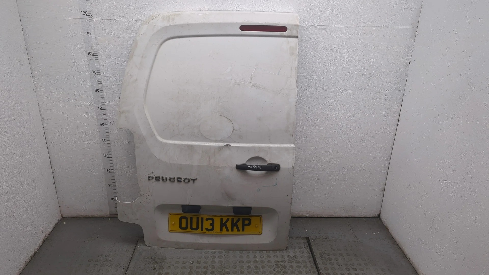 Дверь задняя (распашная) Peugeot Partner 2012-2015 Фургон КПП 5-ст.мех.(МКПП) 9HF Дизель 1.6 л HDI