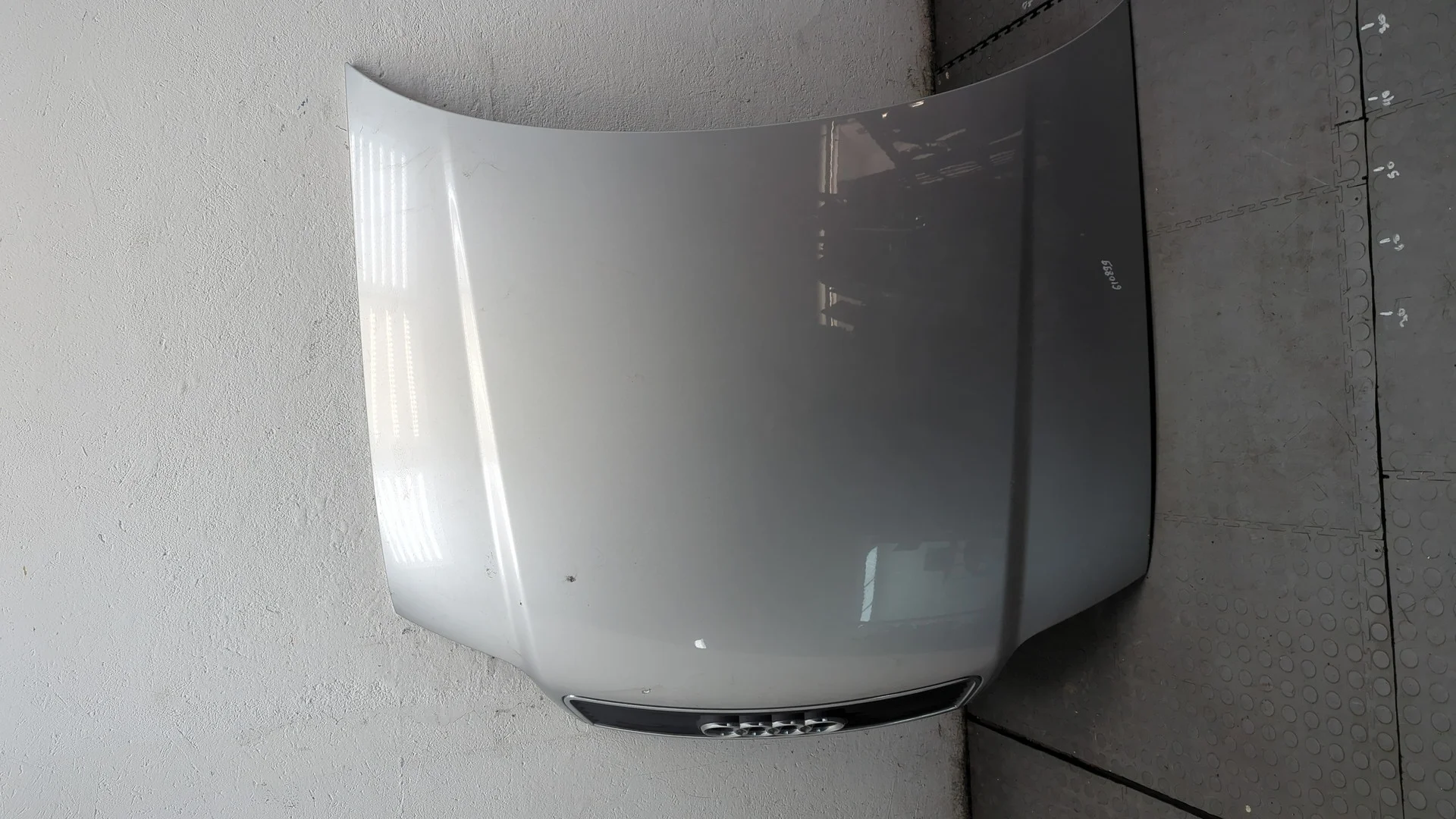 Капот Audi A6 (C5) 1997-2005 Седан КПП вариатор BDV Бензин 2.4 л Инжектор