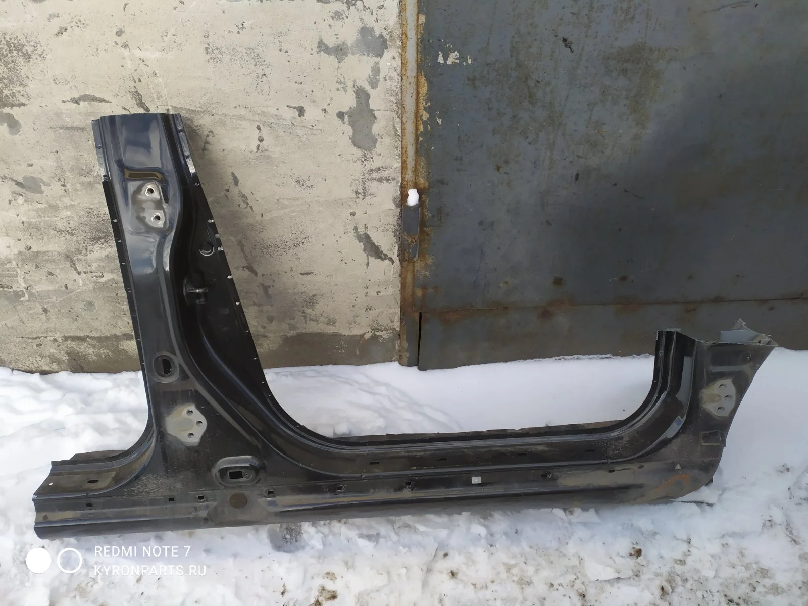 Порог отрез SsangYong Kyron 2008 D130