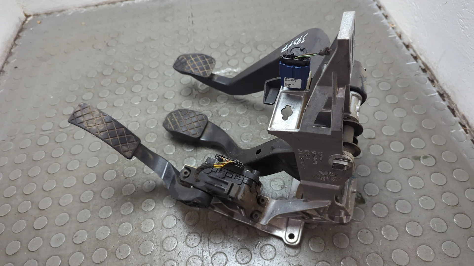 Узел педальный (блок педалей) Audi A4 (B6) 2000-2006 Седан КПП 5-ст.мех.(МКПП) ALT Бензин 2 л Инжектор