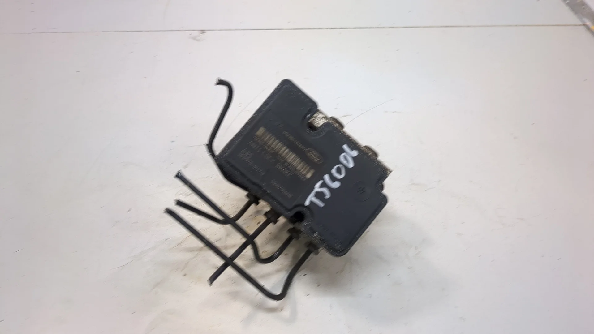 блок ABS Ford Fusion 2002-2012 Хэтчбэк 5 дв. КПП 5-ст.мех.(МКПП) FXJA, FXJB, FXJC Бензин 1.4 л Инжектор