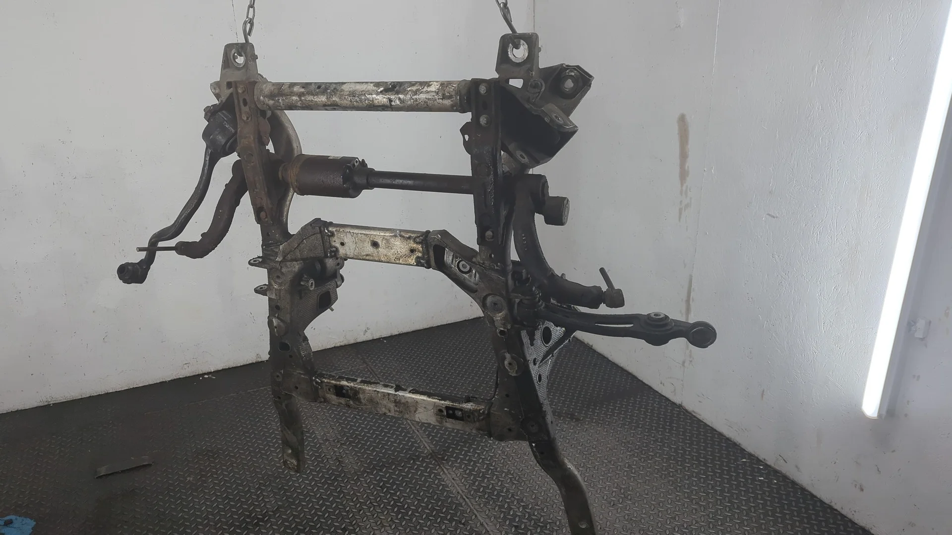 Балка подвески передняя (подрамник) Land Rover Range Rover 4 2012-2021 Джип (5-дверный) КПП автомат 4х4 (АКПП) 448DT Дизель 4.4 л Турбо