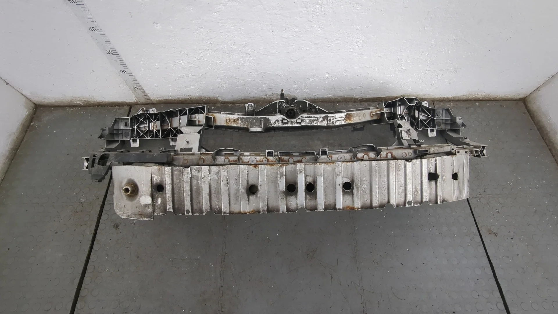 Рамка передняя (телевизор) Ford Focus 2 2005-2008 Седан КПП автомат (АКПП) HWDA, HWDB Бензин 1.6 л Инжектор