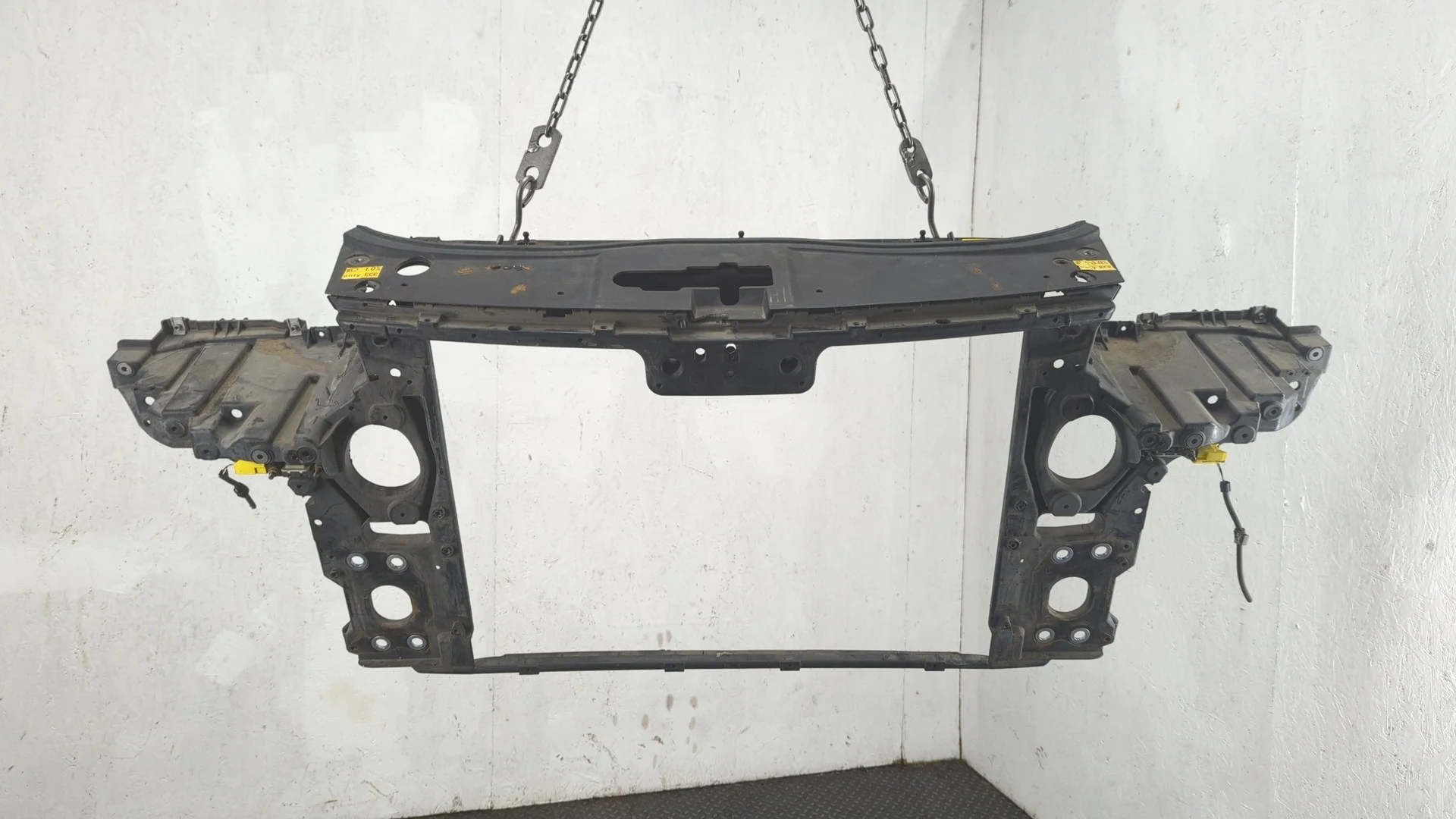 Рамка передняя (телевизор) Volkswagen Touareg 2002-2007 Джип (5-дверный) КПП автомат 4х4 (АКПП) AXQ Бензин 4.2 л Инжектор