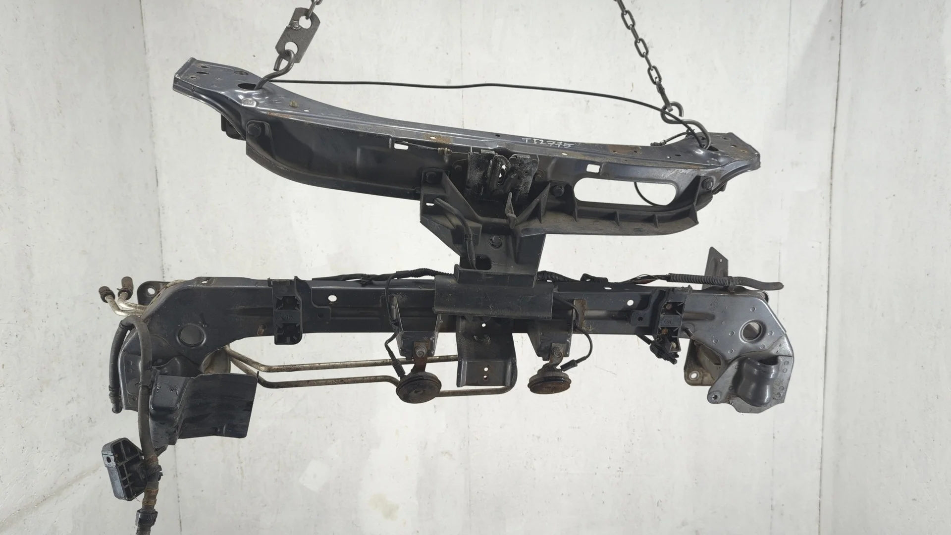 Рамка передняя (телевизор) Nissan Juke 2010-2019 Джип (5-дверный) КПП 6-ст.мех.(МКПП) K9K Дизель 1.5 л DCI