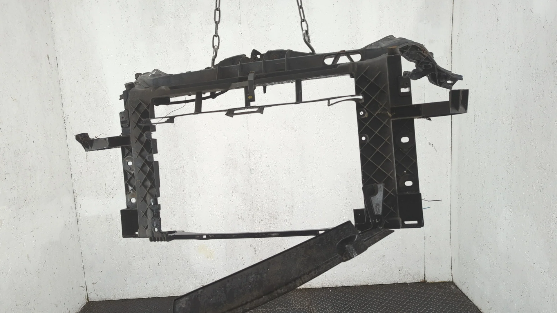 Рамка передняя (телевизор) Ford Fusion 2002-2012 Хэтчбэк 5 дв. КПП 5-ст.мех.(МКПП) FXJA, FXJB, FXJC Бензин 1.4 л Инжектор