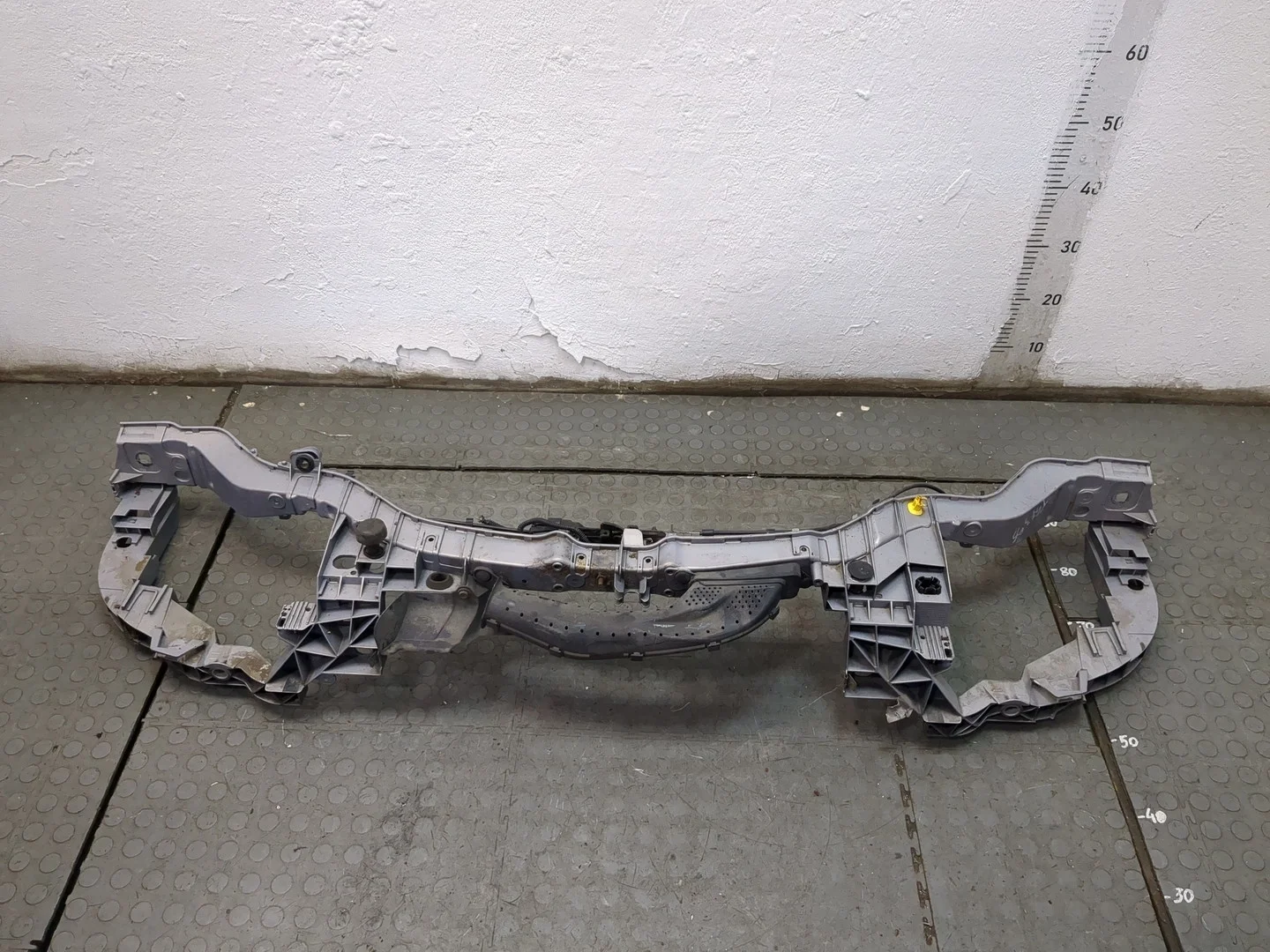 Рамка передняя (телевизор) Ford Focus 3 2011-2015 Хэтчбэк 5 дв. КПП 6-ст.мех.(МКПП) T1DB Дизель 1.6 л