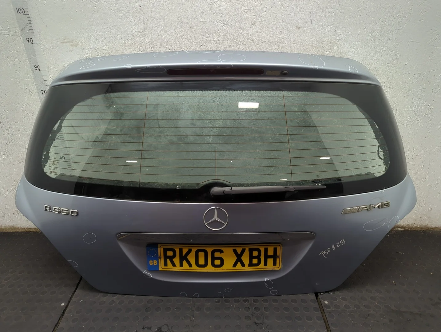 Крышка (дверь) багажника Mercedes-Benz R W251 2005-2017 Минивэн КПП автомат 4х4 (АКПП) M113.971 Бензин 5 л Инжектор