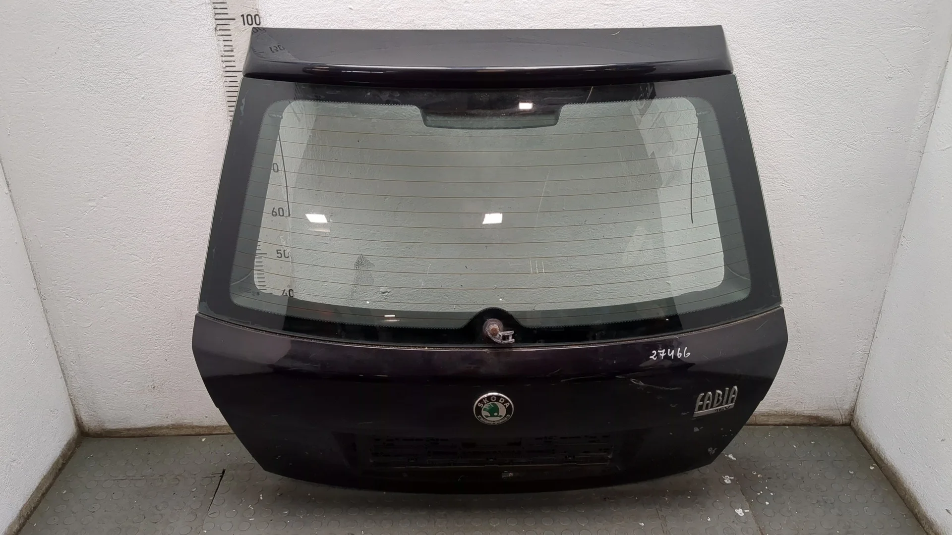 Крышка (дверь) багажника Skoda Fabia 1999-2007 Хэтчбэк 5 дв. КПП 5-ст.мех.(МКПП) BKY Бензин 1.4 л Инжектор