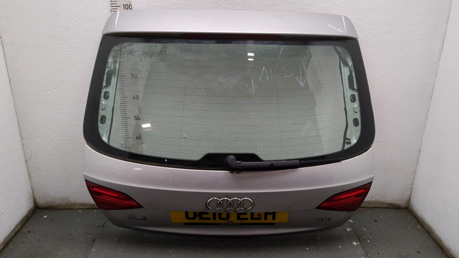 Крышка (дверь) багажника Audi A4 (B8) 2007-2015 Универсал КПП вариатор CAGB Дизель 2 л TDI