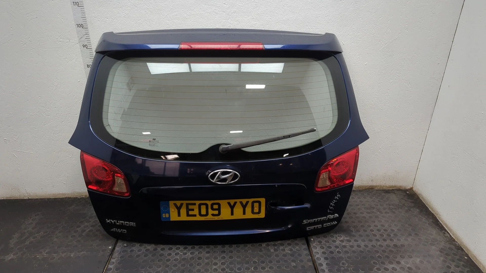 Крышка (дверь) багажника Hyundai Santa Fe 2005-2012 Джип (5-дверный) КПП 5-ст.мех 4х4 (МКПП) D4EB Дизель 2.2 л