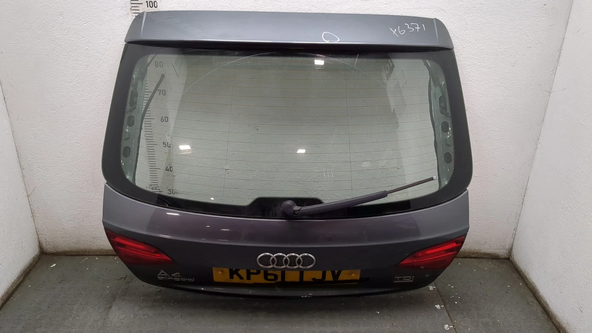 Крышка (дверь) багажника Audi A4 (B8) Allroad 2009-2016 Универсал КПП 6-ст.мех 4х4 (МКПП) CAHA Дизель 2 л TDI