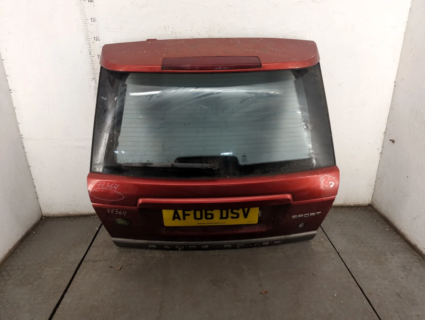 Крышка (дверь) багажника Land Rover Range Rover Sport 2005-2013 Джип (5-дверный) КПП автомат 4х4 (АКПП) 276DT Дизель 2.7 л Турбо