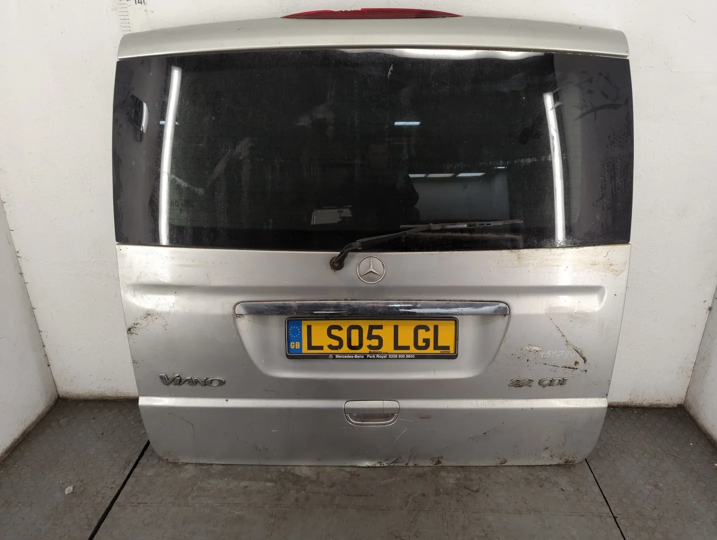 Крышка (дверь) багажника Mercedes-Benz Viano 2003-2014 Минивэн КПП автомат (АКПП) OM 646.982 Дизель 2.2 л CDI