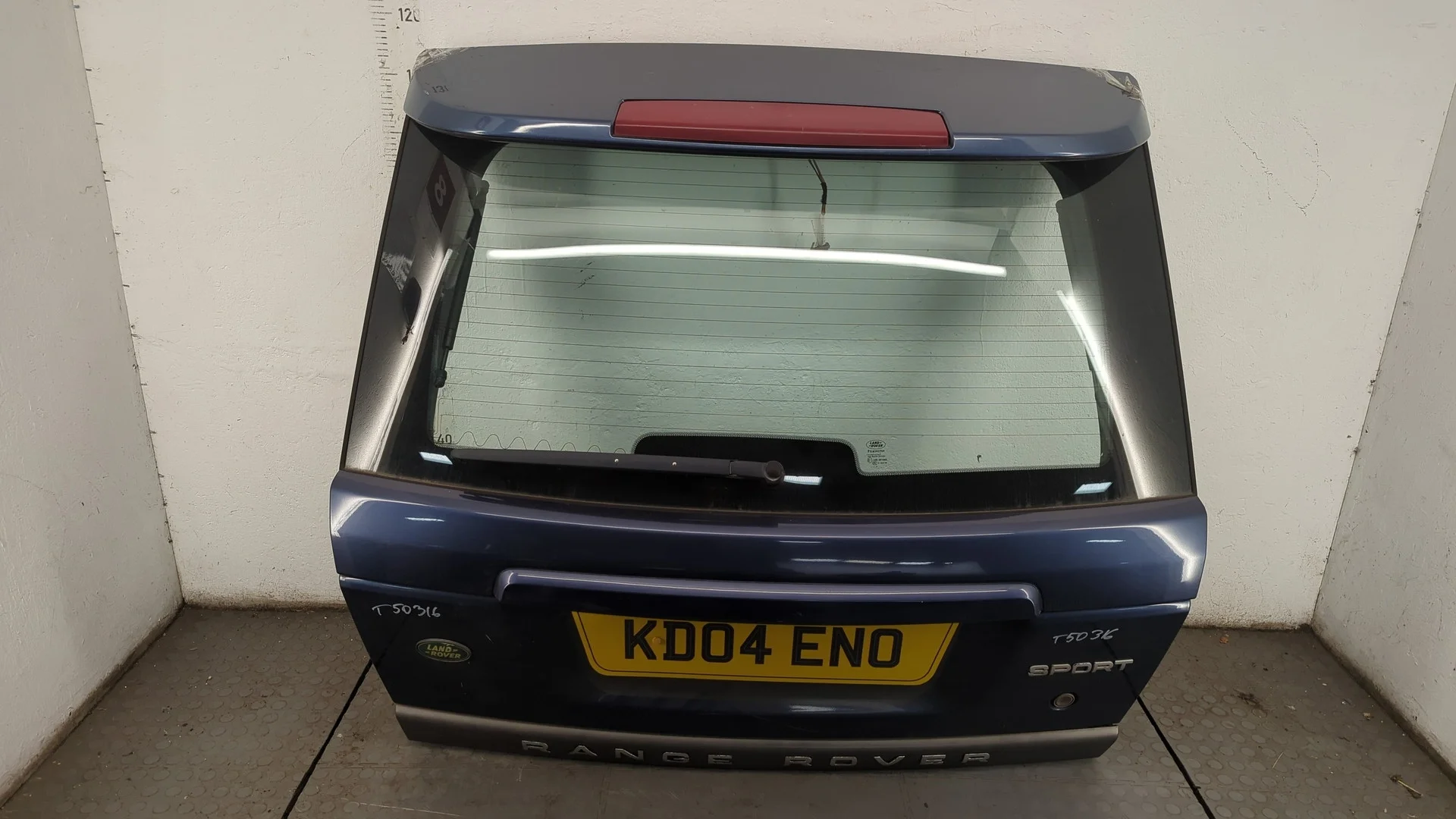 Крышка (дверь) багажника Land Rover Range Rover Sport 2005-2013 Джип (5-дверный) КПП автомат 4х4 (АКПП) 276DT Дизель 2.7 л Турбо