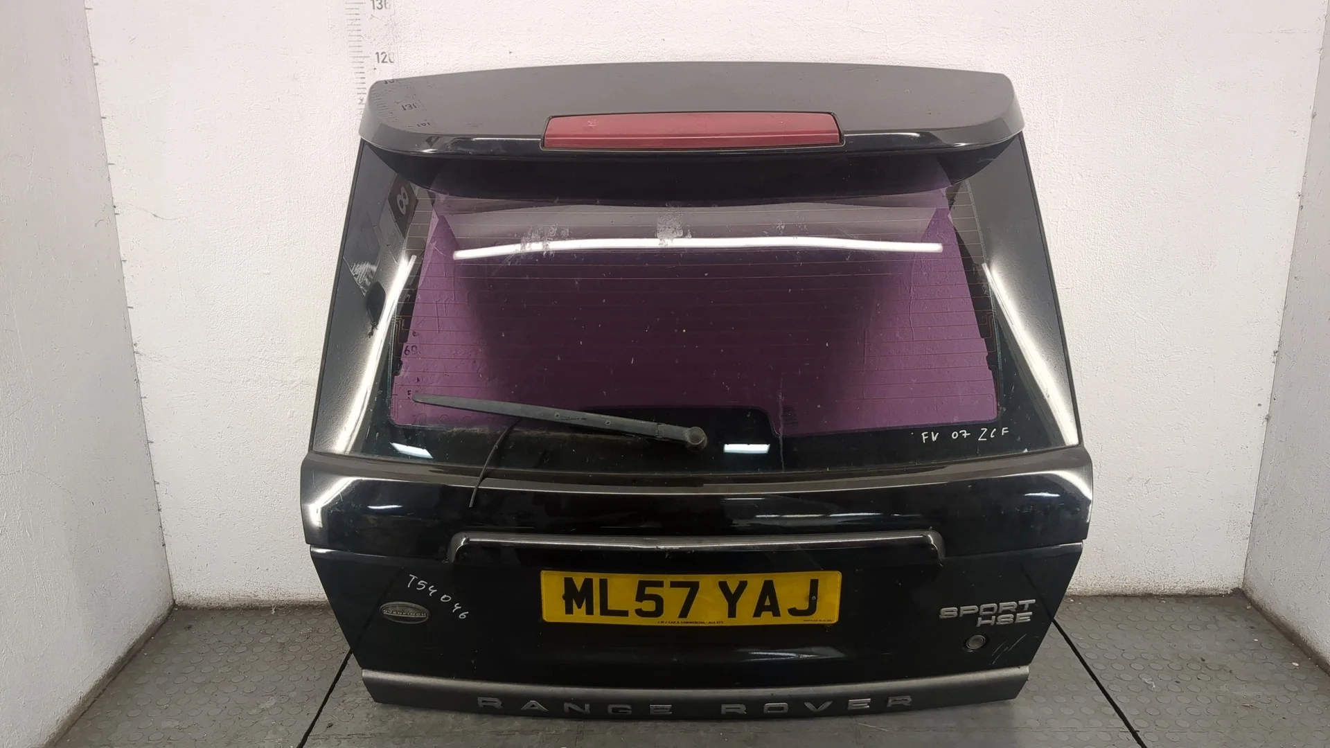 Крышка (дверь) багажника Land Rover Range Rover Sport 2005-2013 Джип (5-дверный) КПП автомат 4х4 (АКПП) 368DT Дизель 3.6 л Турбо