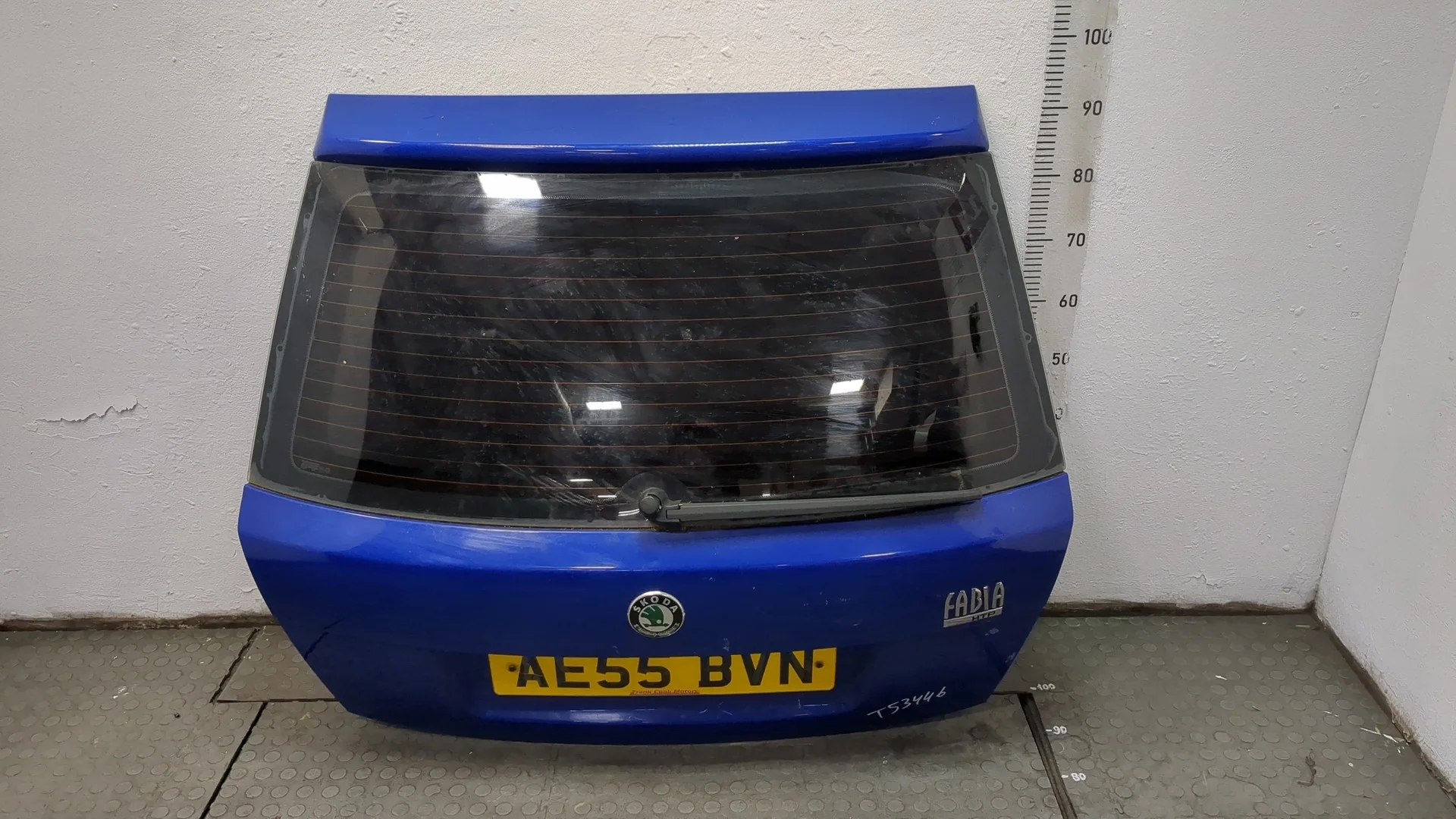 Крышка (дверь) багажника Skoda Fabia 1999-2007 Хэтчбэк 5 дв. КПП 5-ст.мех.(МКПП) BMD Бензин 1.2 л Инжектор