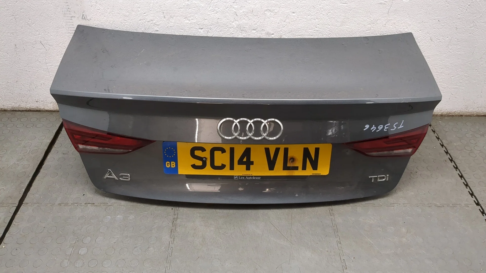 Крышка (дверь) багажника Audi A3 (8V) 2012-2020 Седан КПП 6-ст.мех.(МКПП) CRLB Дизель 2 л TDI