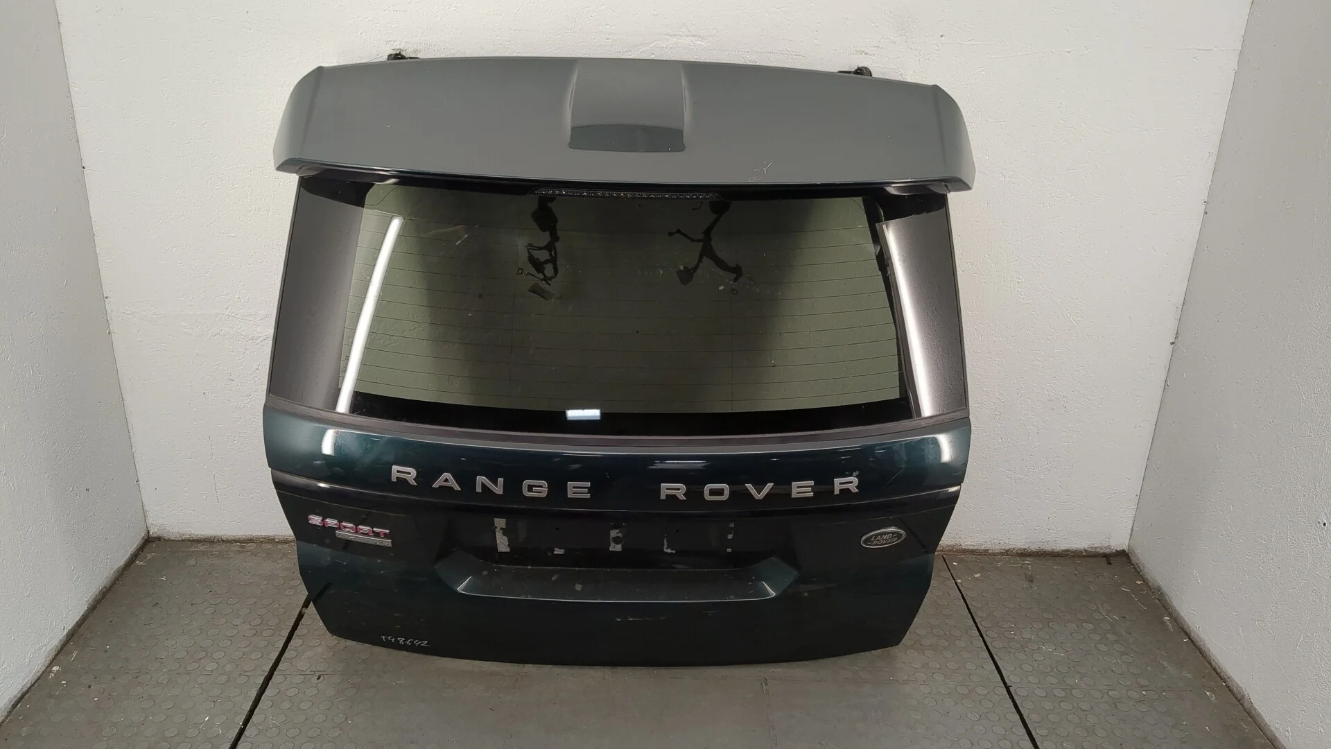 Крышка (дверь) багажника Land Rover Range Rover Sport 2013-2022 Джип (5-дверный) КПП автомат 4х4 (АКПП) 306DT Дизель 3 л Турбо
