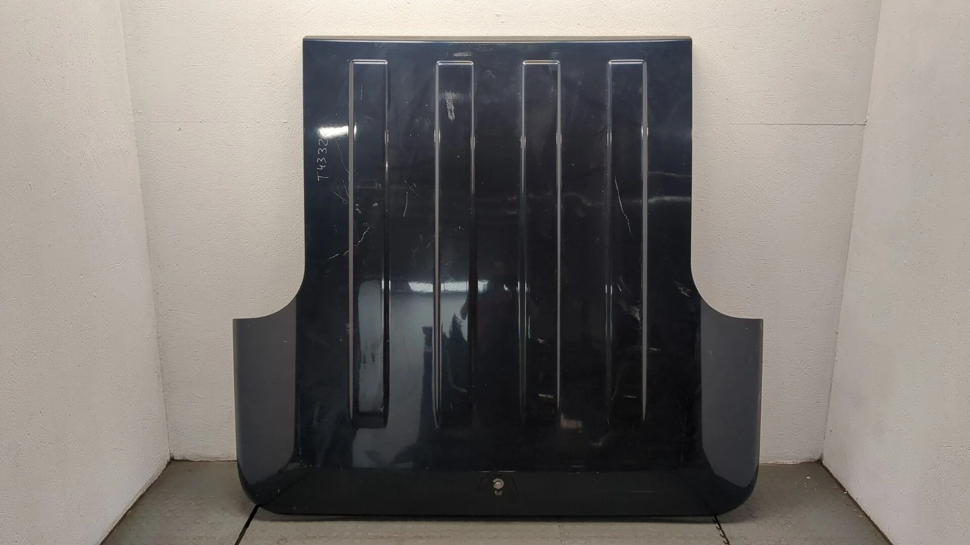 Крышка (дверь) багажника Volkswagen Amarok 2010-2025 Пикап КПП 6-ст.мех 4х4 (МКПП) CDCA Дизель 2 л TDI